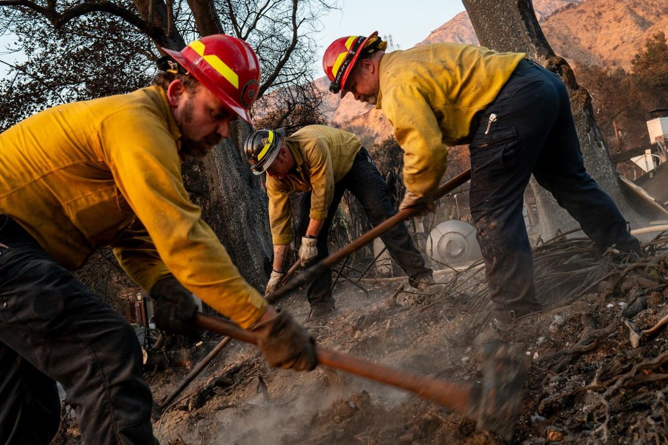 New Hughes Fire Explodes To 500 Acres