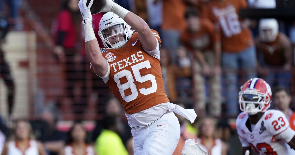 Texas tight end Gunnar Helm a standout who stayed patient and stayed put in transfer era | World