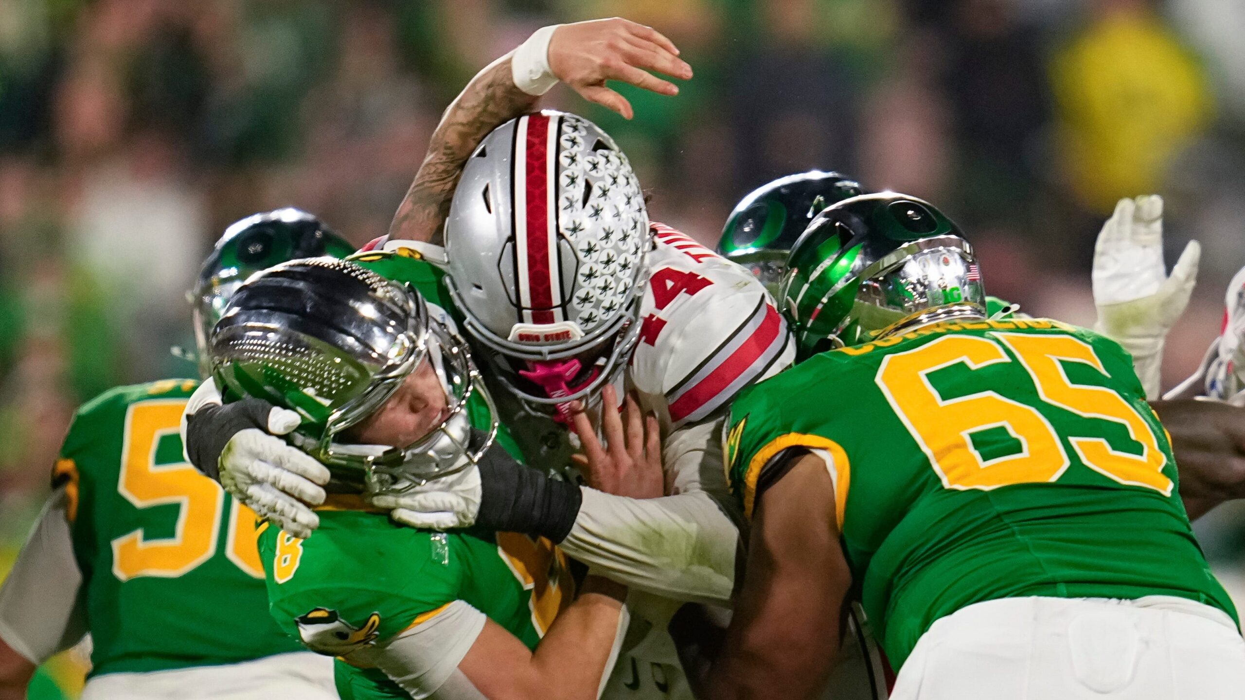 Oregon rocked by Ohio State in Rose Bowl. What happened to Ducks?