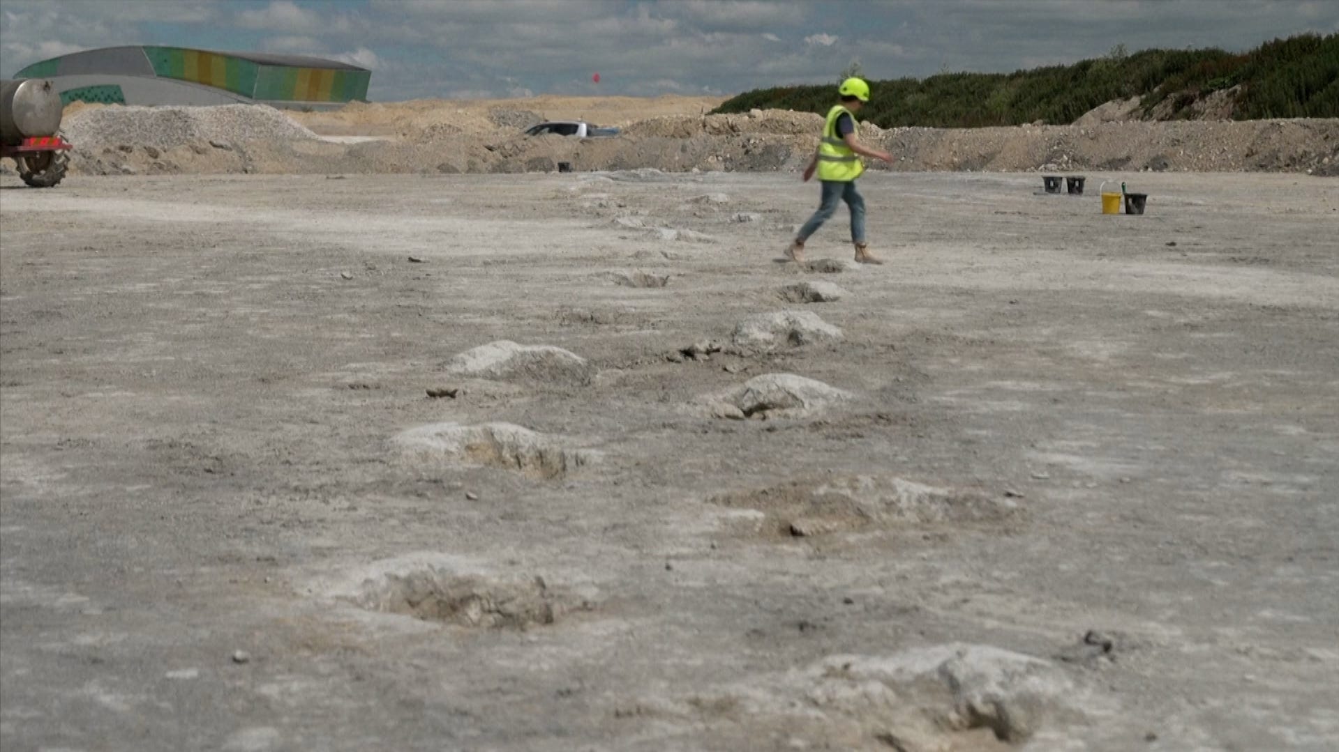 Watch video of 166-million-year-old ‘dinosaur highway’ found in England