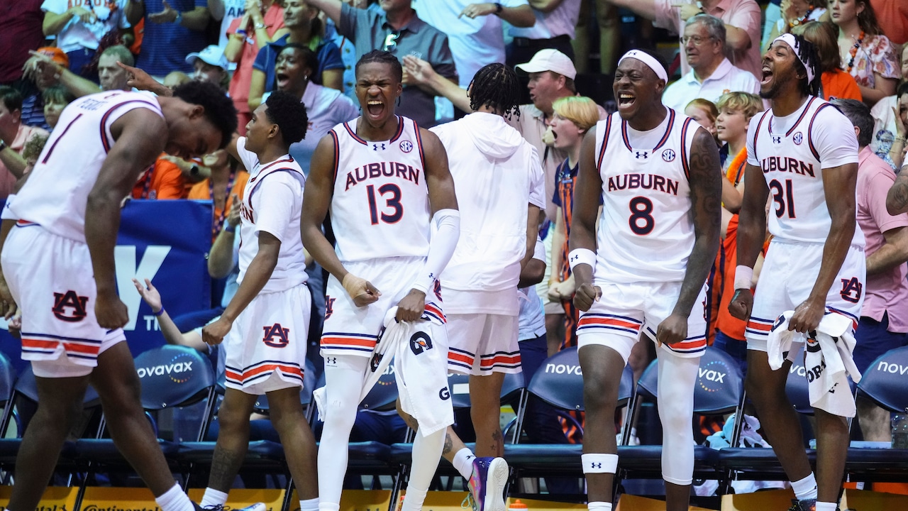 Could Auburn’s rotation expand in SEC play? Bruce Pearl isn’t ruling it out