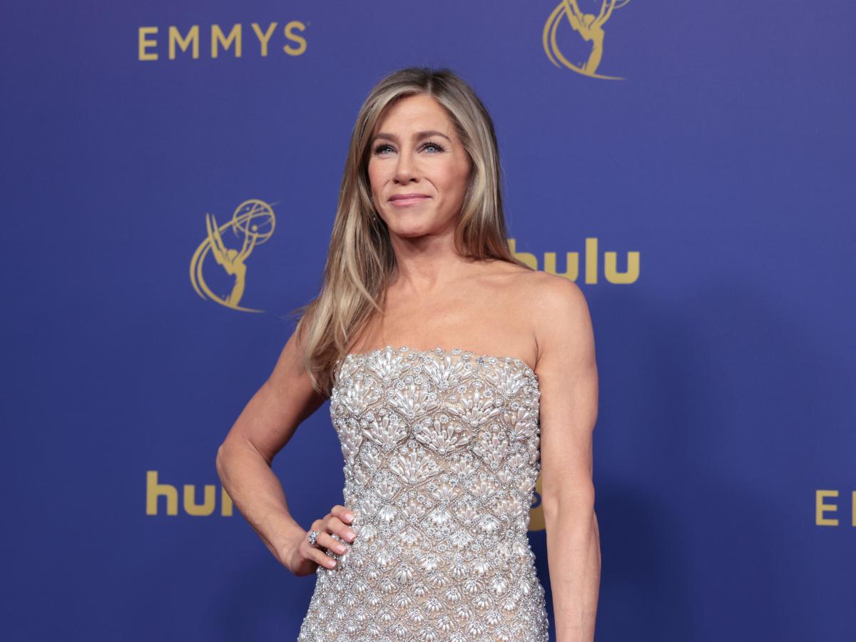 Jennifer Aniston, 55, says she keeps her diet in check with the ’80/20′ rule