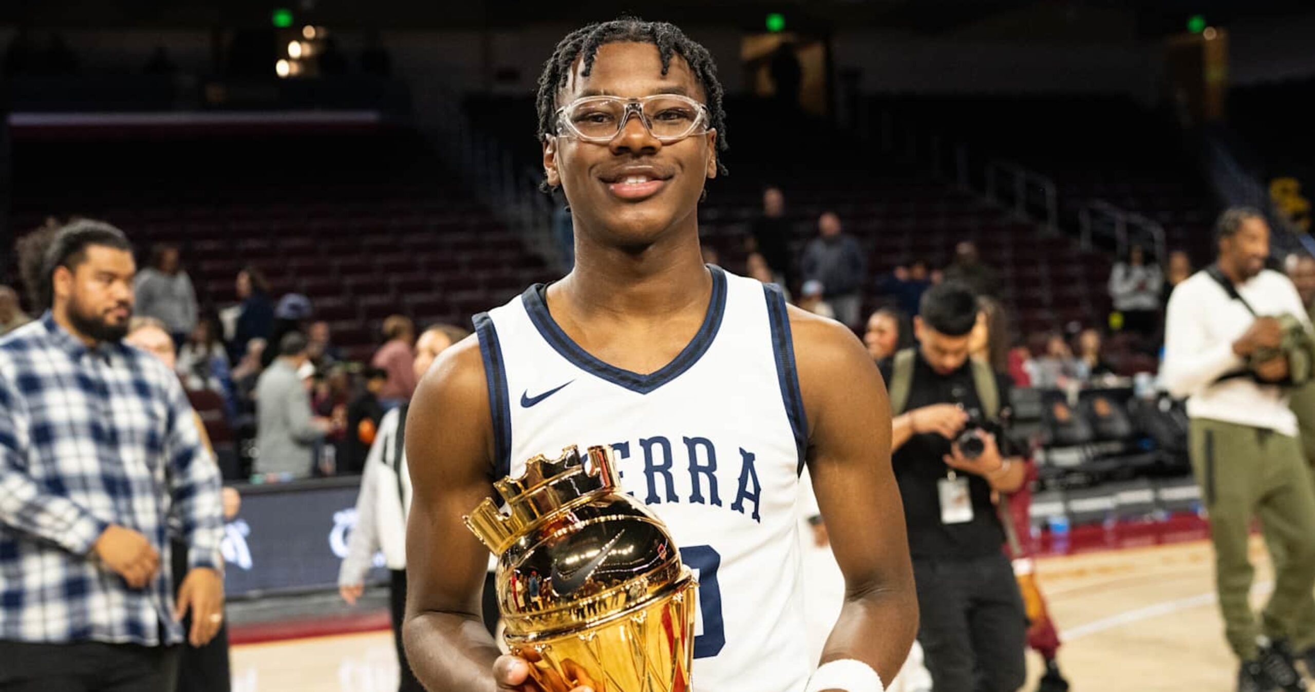 Bryce James, Son of Lakers Star LeBron James, Commits to Arizona in Instagram Photo | News, Scores, Highlights, Stats, and Rumors