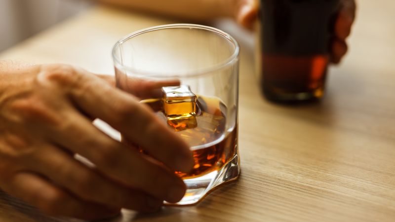 Alcohol and cancer: US Surgeon General sounds alarm about link in new advisory