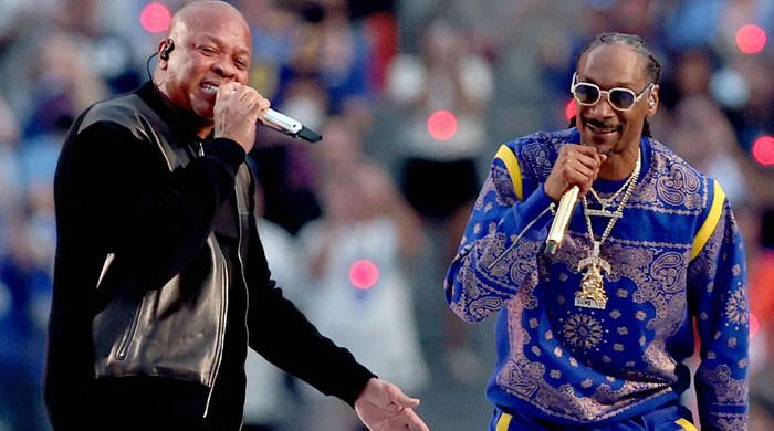 Snoop Dogg, Dr. Dre give big surprise to artists