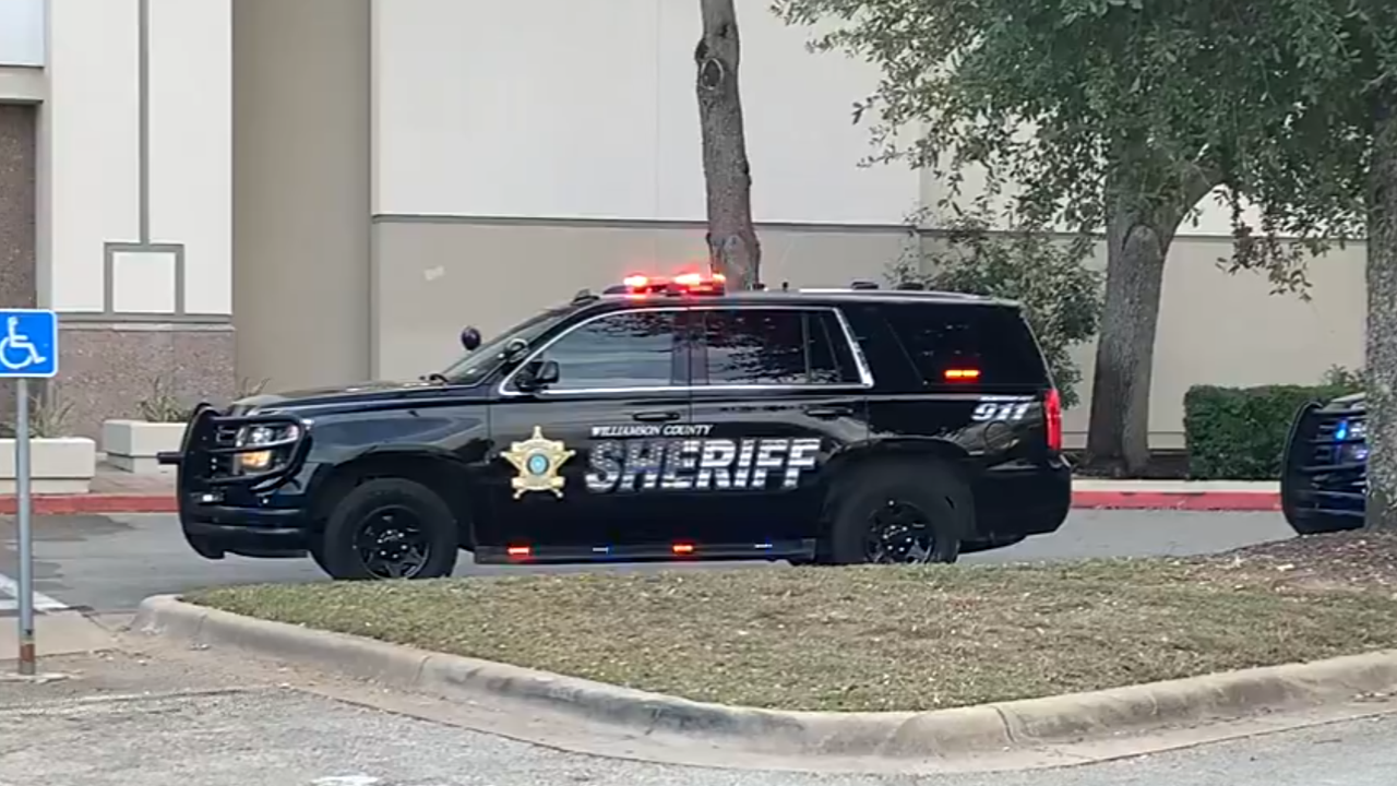 LIVE UPDATES: Lakeline Mall incident sparks large police presence; no active shooter per APD