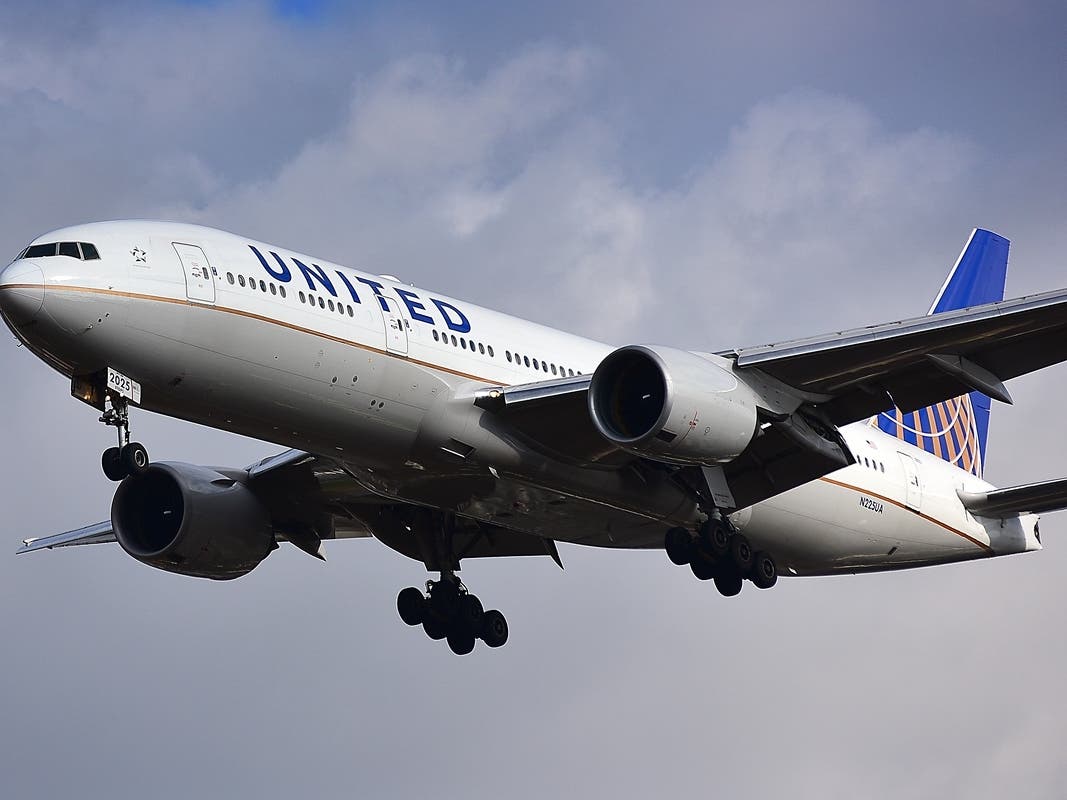 United Flight Forced To Return To LAX Due To Mechanical Issue