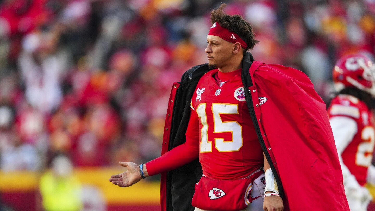 Patrick Mahomes, Travis Kelce, Chris Jones among Chiefs players doubtful for Week 18